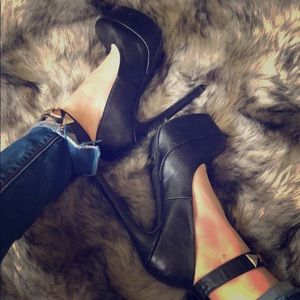 Super sexy black heels